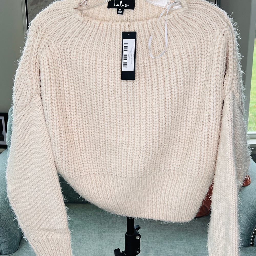 Lulus crop to knitted sweater, feeling eyelash, size M, pale pink